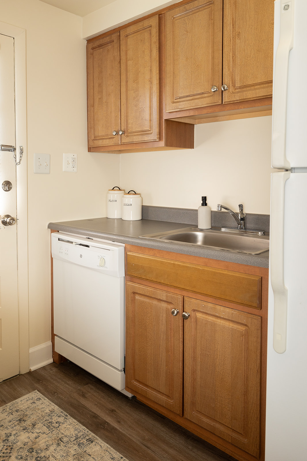 Walnut Grove Townhomes* Image 6